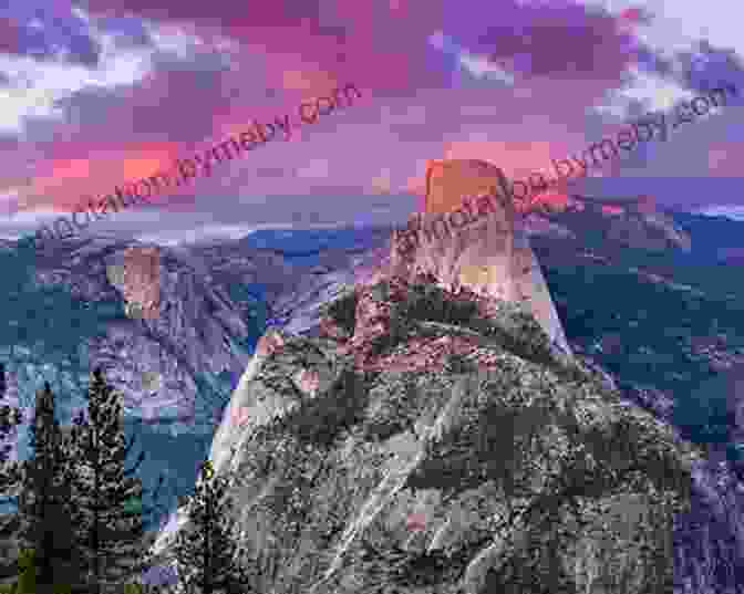 Panoramic View Of Yosemite National Park, Showcasing The Iconic Half Dome Rock Formation DK Eyewitness USA (Travel Guide)