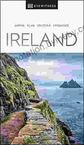 DK Eyewitness Ireland (Travel Guide)